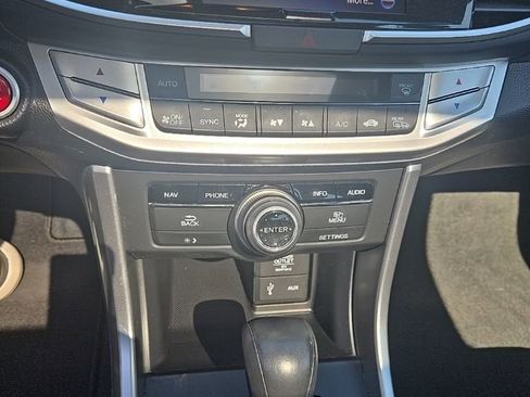 Used 2013 Honda Accord Touring image 7
