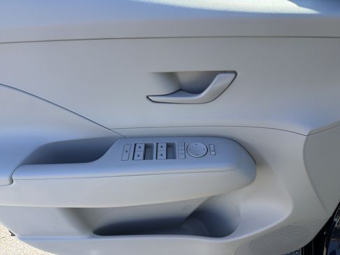 Used 2026 Hyundai Kona SEL Sport FWD image 19