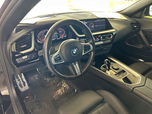 Used 2025 BMW Z4 sDrive30i RWD image 9