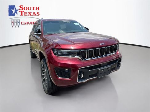 Used 2022 Jeep Grand Cherokee Overland AWD/4WD image 1