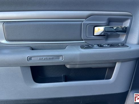 Used 2014 RAM 2500 SLT image 12