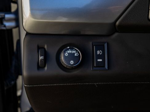 Used 2018 Chevrolet Tahoe LS image 21