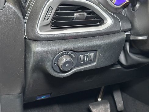 New 2026 Chrysler Pacifica Select image 19