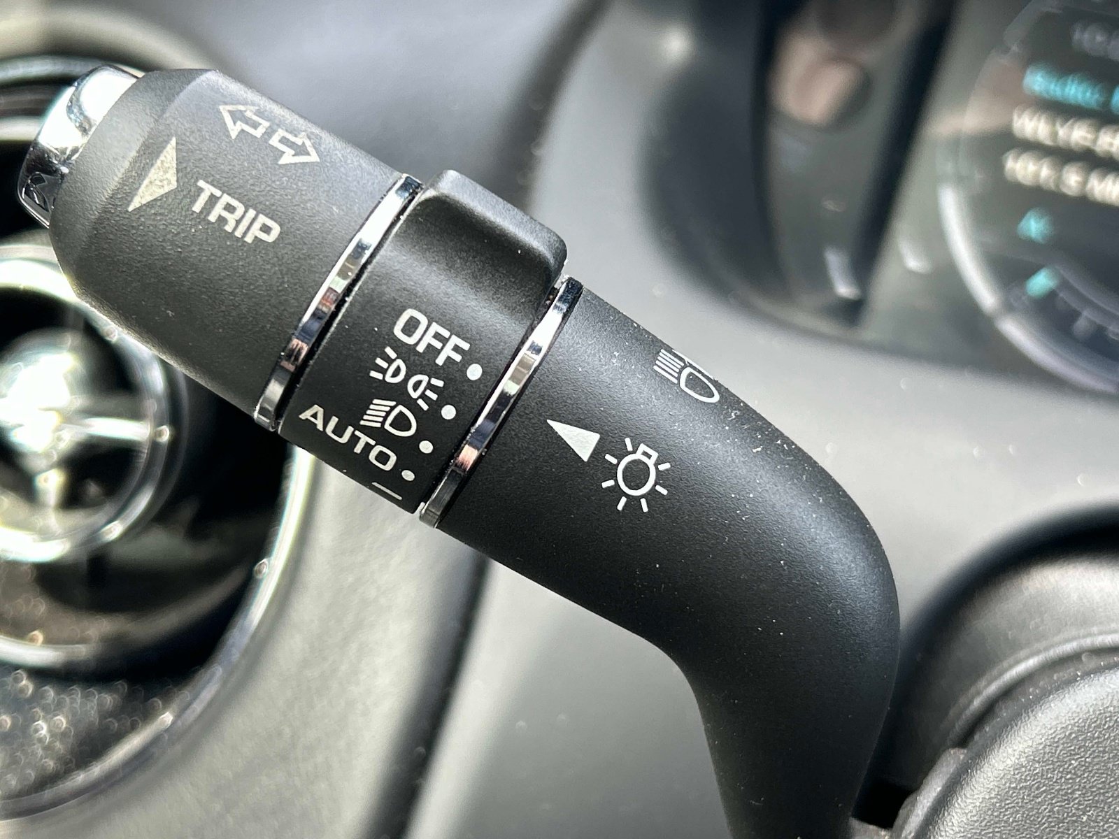 Used 2012 Jaguar XJ RWD image 27
