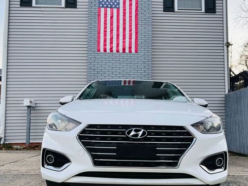 Used 2019 Hyundai Accent SEL image 3