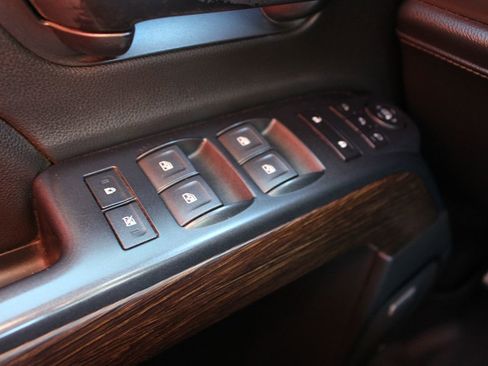 Used 2018 GMC Sierra 1500 Denali w/ Denali Ultimate Package image 9