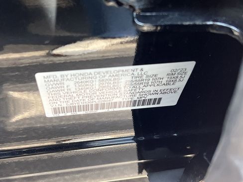 Used 2023 Acura MDX SH-AWD image 28