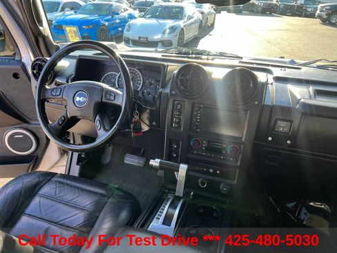 Used 2005 HUMMER H2 w/ Preferred Equipment Group AWD/4WD image 30