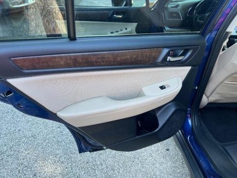 Used 2017 Subaru Outback 2.5i Limited AWD/4WD image 40