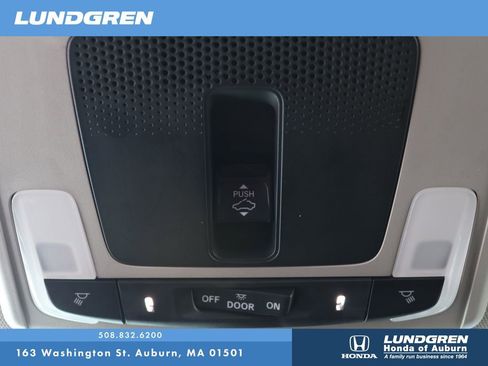 Used 2024 Honda Civic EX-L image 29