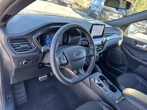 Used 2024 Ford Escape ST-Line image 14