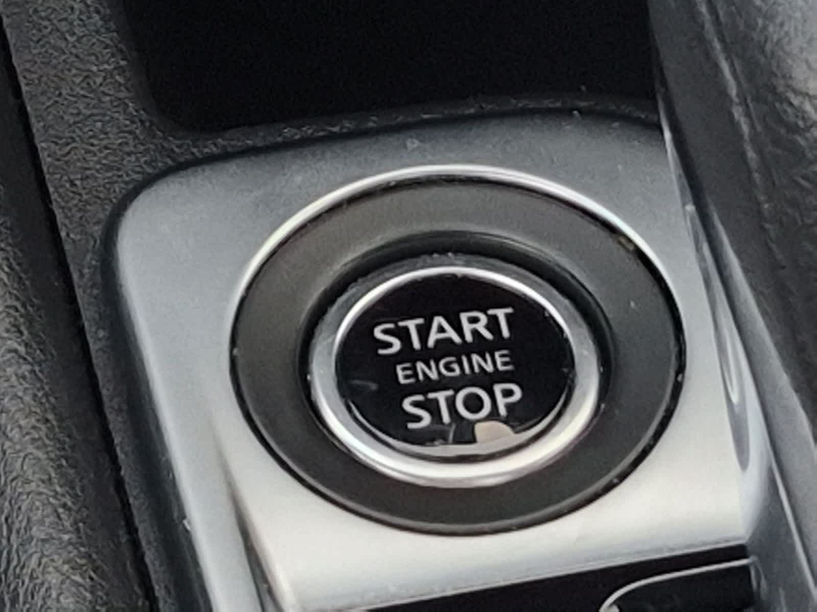 Used 2025 Nissan Sentra SV FWD image 16