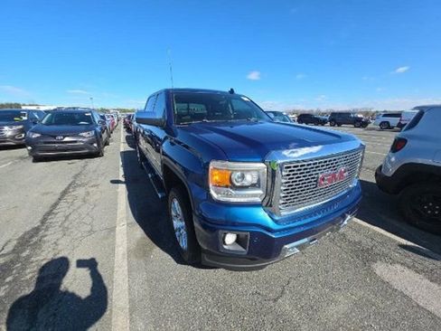 Used 2015 GMC Sierra 1500 Denali w/ Driver Alert Package image 2