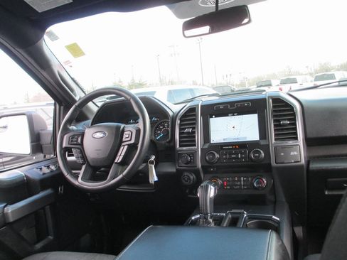 Used 2018 Ford F150 XLT w/ Equipment Group 302A Luxury image 23