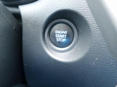 Used 2024 Toyota Corolla Cross LE image 20