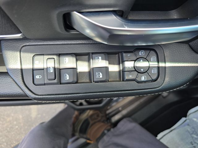 Used 2026 RAM 2500 Big Horn AWD/4WD image 35