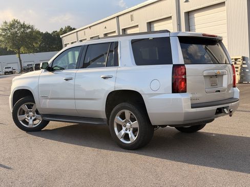 Used 2018 Chevrolet Tahoe LT AWD/4WD image 10