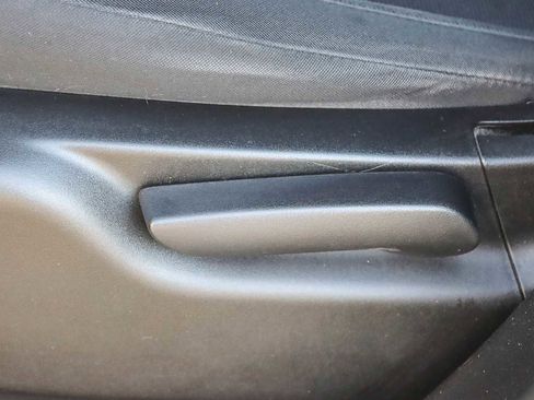 Used 2017 Jeep Grand Cherokee Laredo image 20