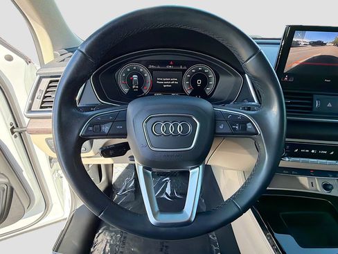 Used 2021 Audi Q5 Premium Plus w/ Premium Plus Package image 39