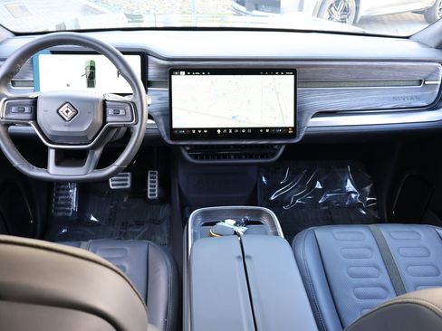 Used 2023 Rivian R1T Adventure image 18