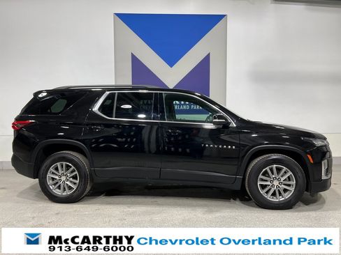 Used 2023 Chevrolet Traverse LT image 4