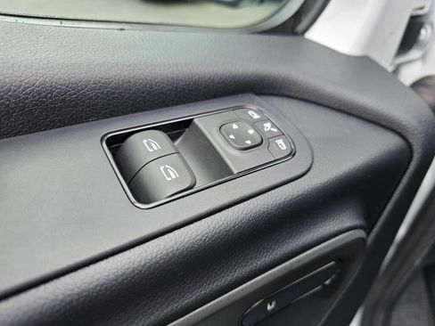 New 2025 Mercedes-Benz Sprinter 2500 image 18