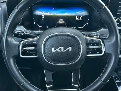 Certified 2023 Kia Sorento SX AWD/4WD image 23
