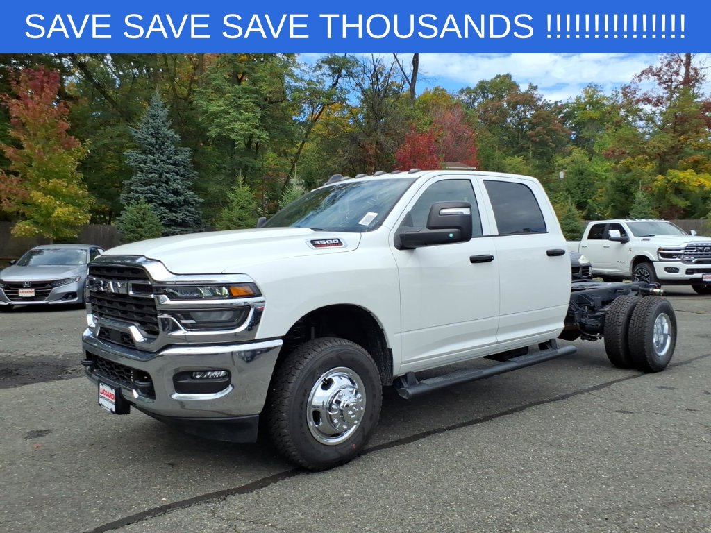 New 2026 RAM 3500 Tradesman w/ Chrome Appearance Group A AWD/4WD image 3
