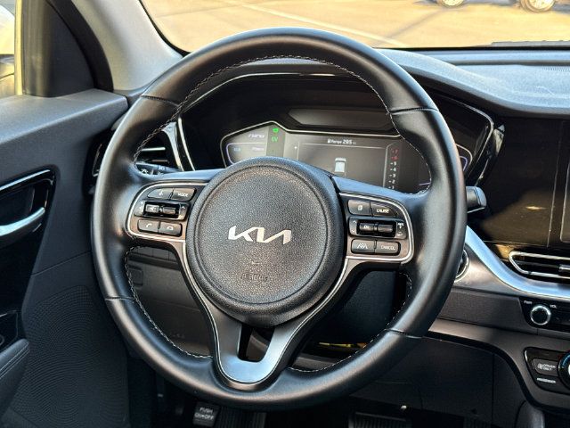 Used 2022 Kia Niro LXS w/ Digital Cluster Package FWD image 22