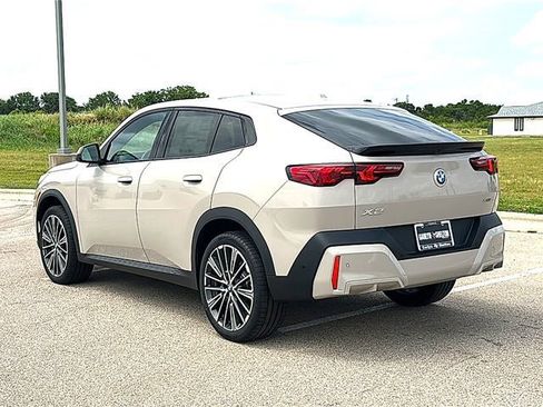 New 2026 BMW X2 xDrive28i w/ Technology Package AWD/4WD image 35