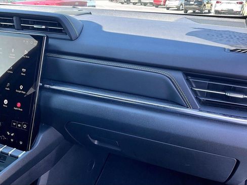 Used 2025 GMC Terrain Elevation AWD/4WD image 17