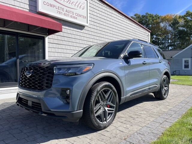 Used 2025 Ford Explorer ST-Line w/ Premium Package AWD/4WD image 2
