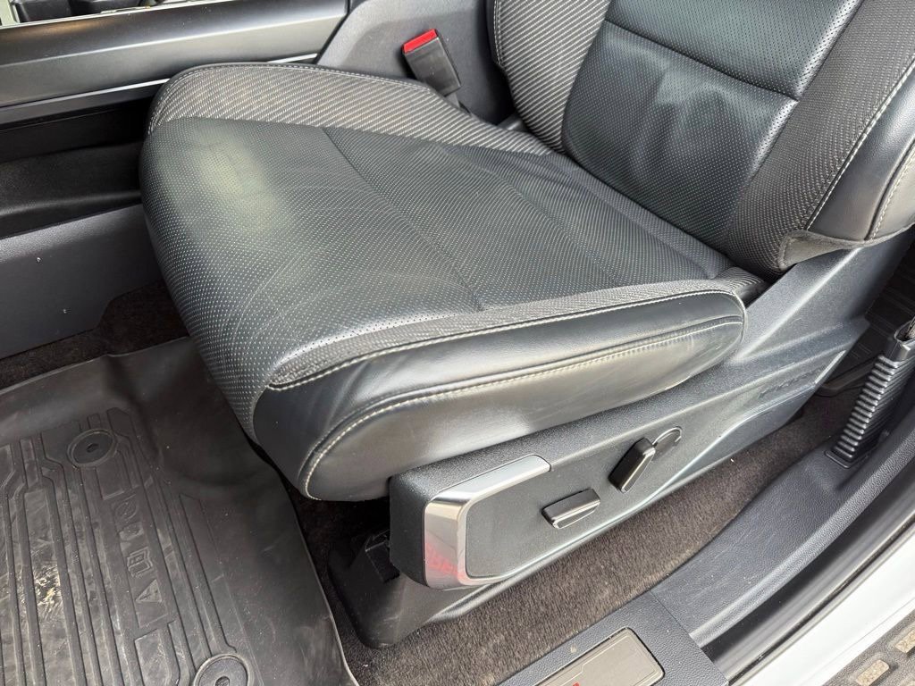 Used 2022 Ford F150 Raptor w/ Convenience Package AWD/4WD image 11