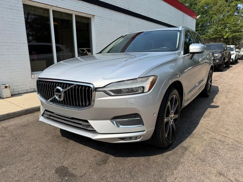 Used 2019 Volvo XC60 T5 Inscription w/ Protection Package Premier FWD image 2