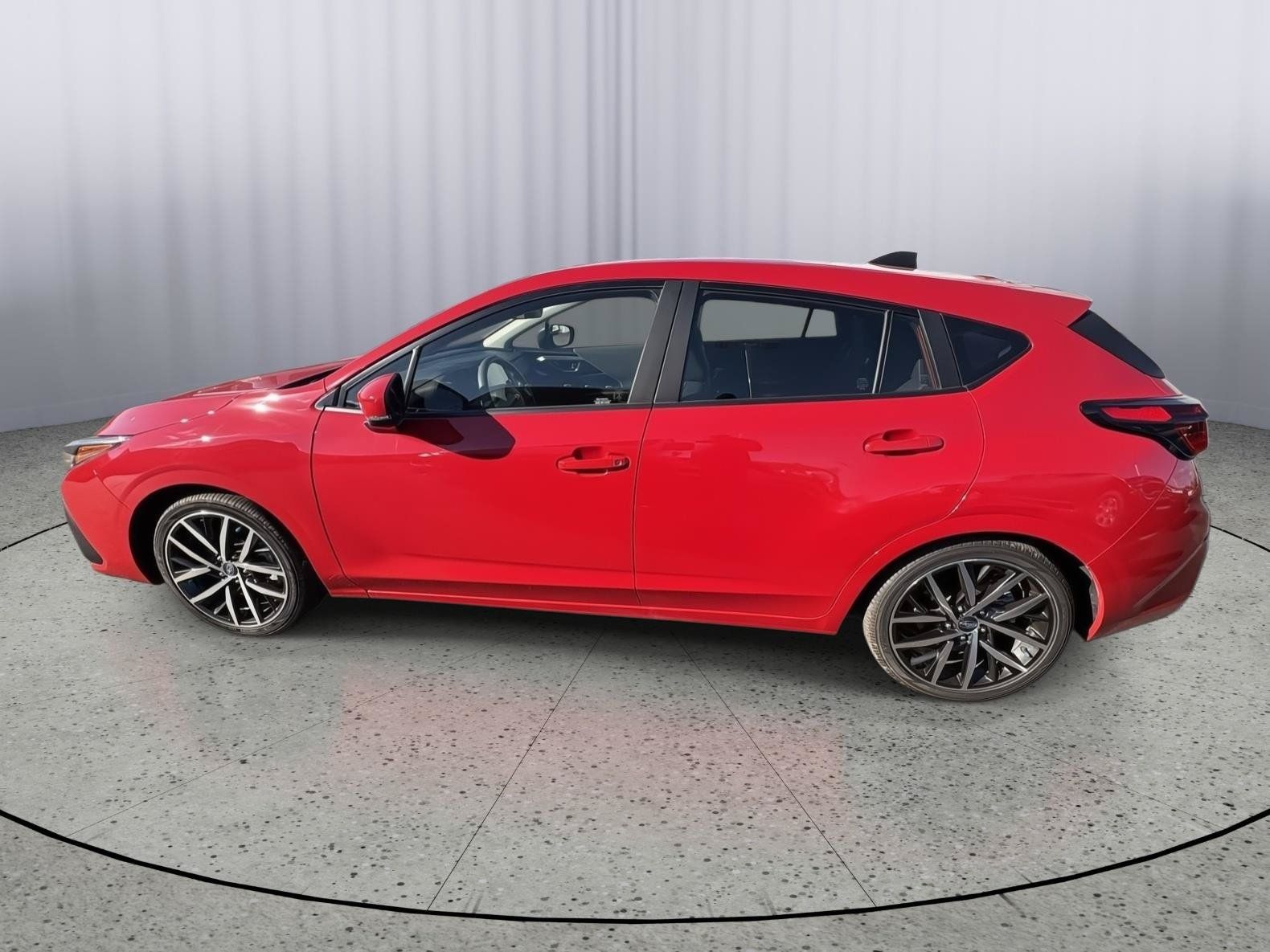 Used 2025 Subaru Impreza 2.0i Sport AWD/4WD image 2