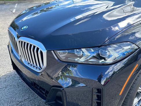 New 2026 BMW X5 xDrive50e w/ M Sport Package AWD/4WD image 10
