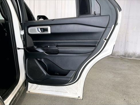 Used 2020 Ford Explorer ST w/ ST Street Pack image 23