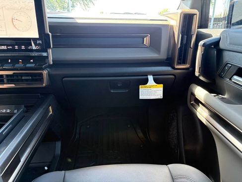 Used 2024 GMC Hummer EV 3X w/ Extreme Off-Road Package AWD/4WD image 8