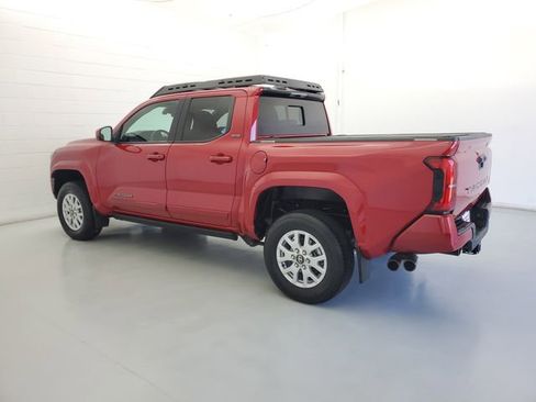 Used 2024 Toyota Tacoma SR5 w/ SR5 Upgrade Package image 7