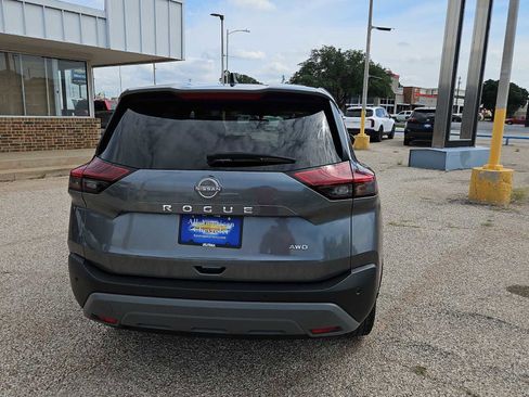 Used 2023 Nissan Rogue S AWD/4WD image 7