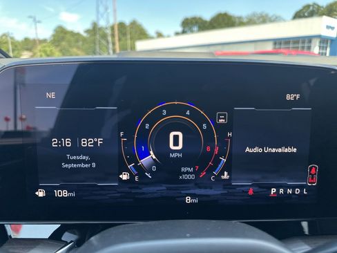 New 2025 Chevrolet Suburban Premier image 17