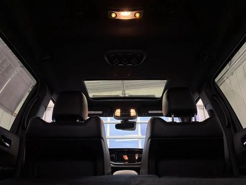 Used 2025 Dodge Durango R/T AWD/4WD image 19