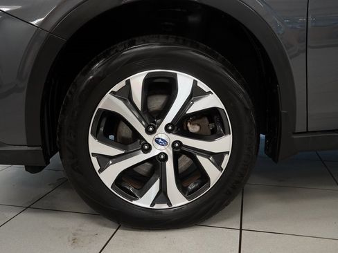 Used 2021 Subaru Outback Limited image 17