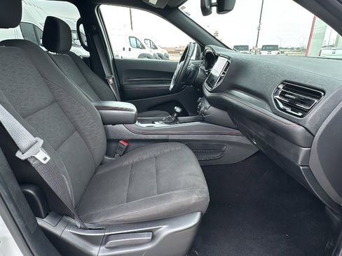 Certified 2025 Dodge Durango GT image 28