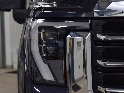 Used 2024 GMC Sierra 2500 SLT w/ Texas SLT Premium Package image 12