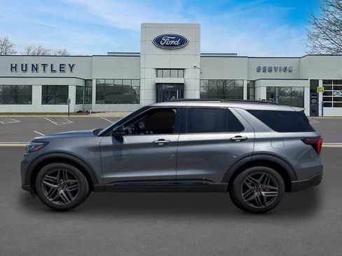 Used 2025 Ford Explorer ST w/ Sun And Sound Package AWD/4WD image 6
