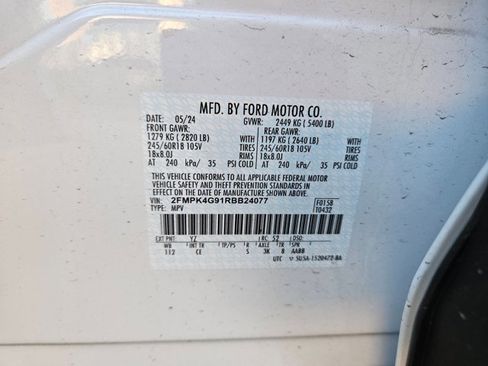 Used 2024 Ford Edge SE image 25