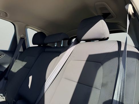 Used 2025 Honda CR-V EX image 12