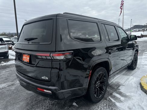 New 2026 Jeep Grand Wagoneer Limited image 7