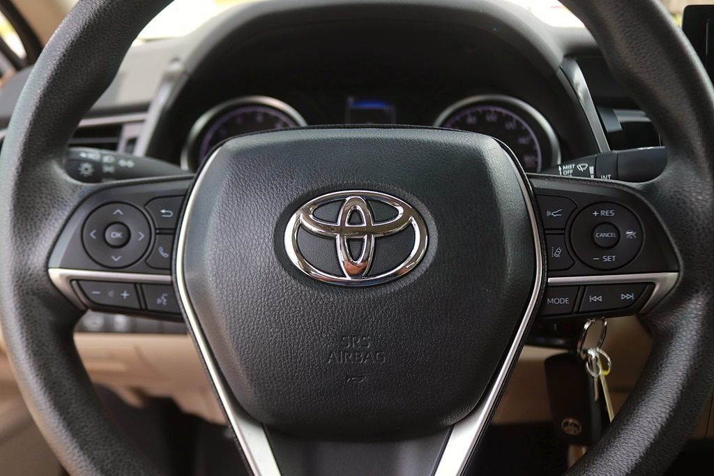 Used 2023 Toyota Camry LE FWD image 16